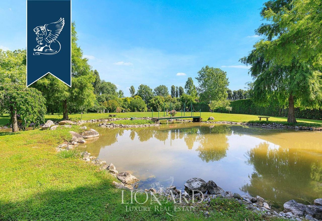 Villa à Mantoue, Italie, 1 000 m² - image 7