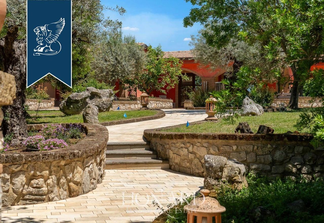 Farm in Latina, Italy, 500 m² - picture 8