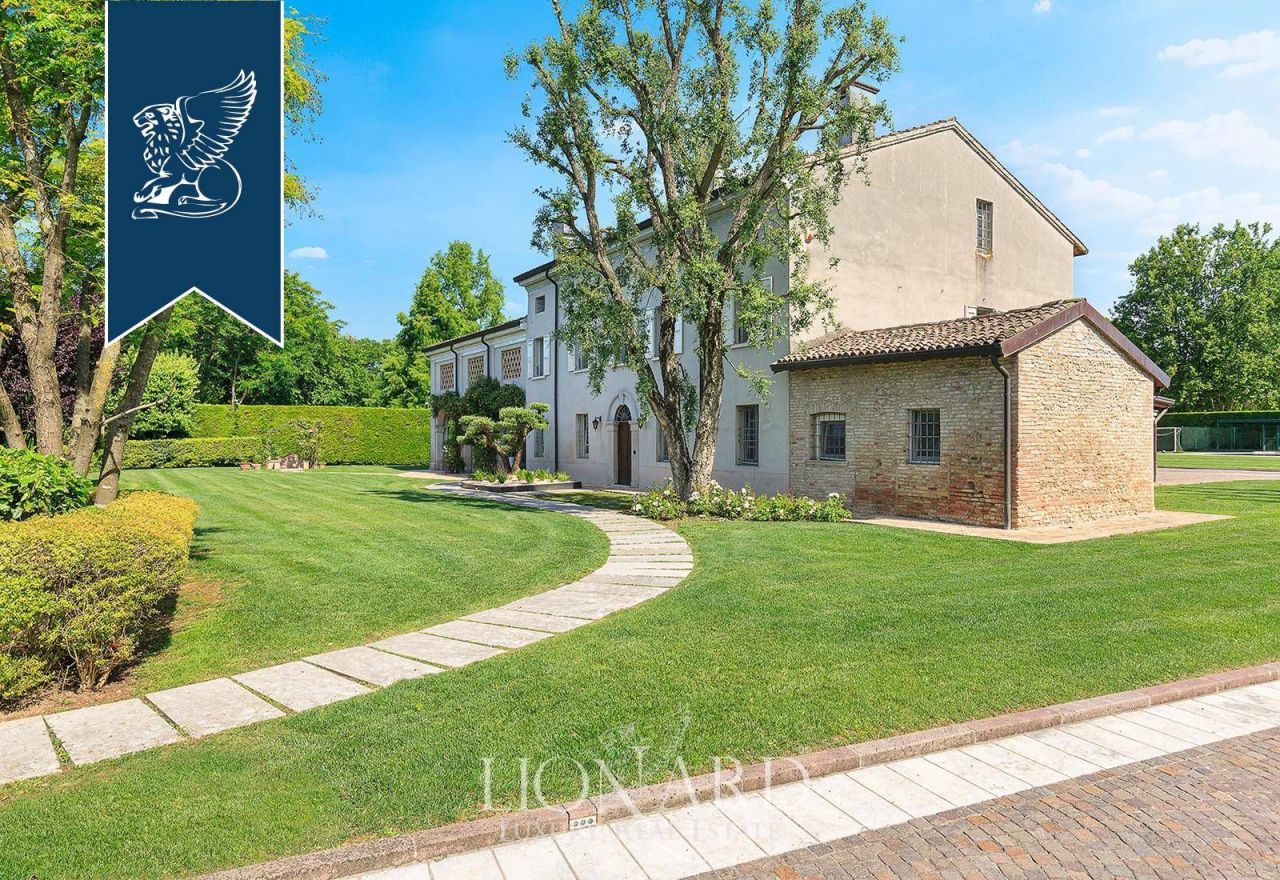 Villa à Mantoue, Italie, 1 000 m² - image 9