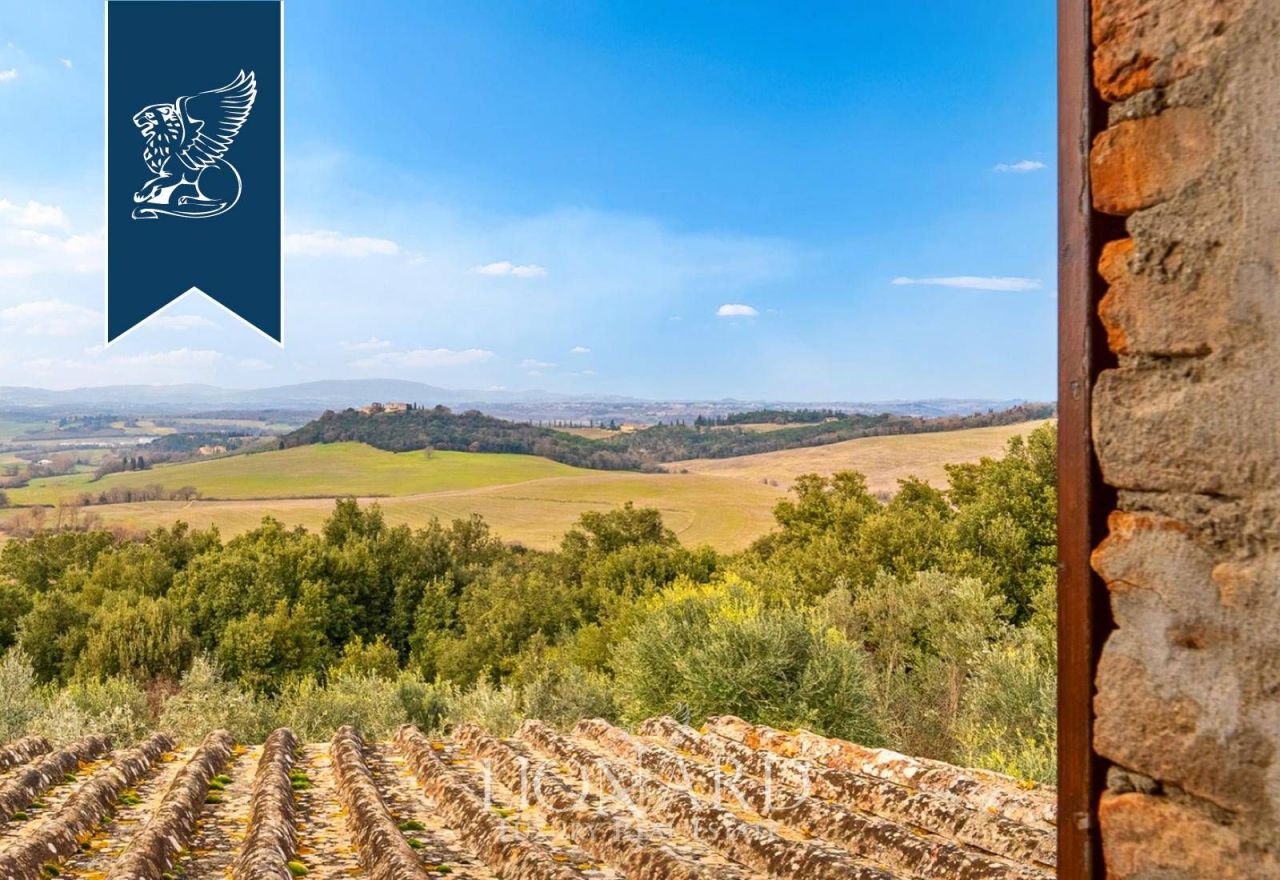 Villa en Siena, Italia, 1 356 m² - imagen 9