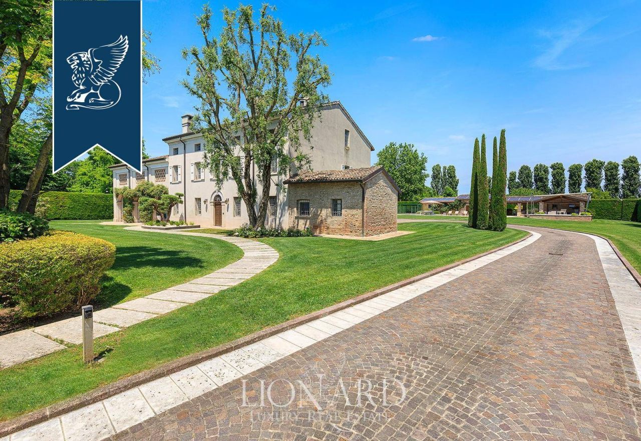 Villa à Mantoue, Italie, 1 000 m² - image 12