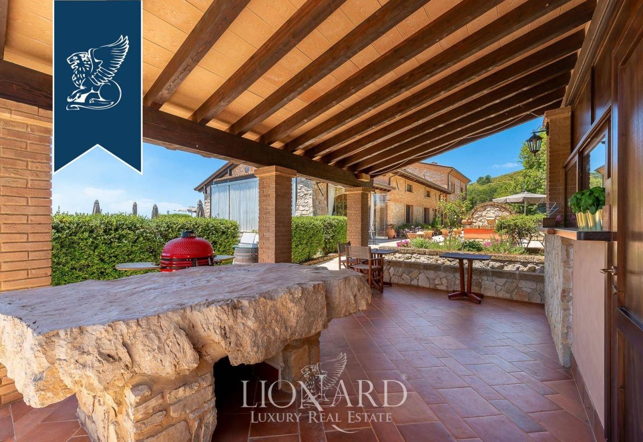 Farm in Latina, Italy, 500 m² - picture 13