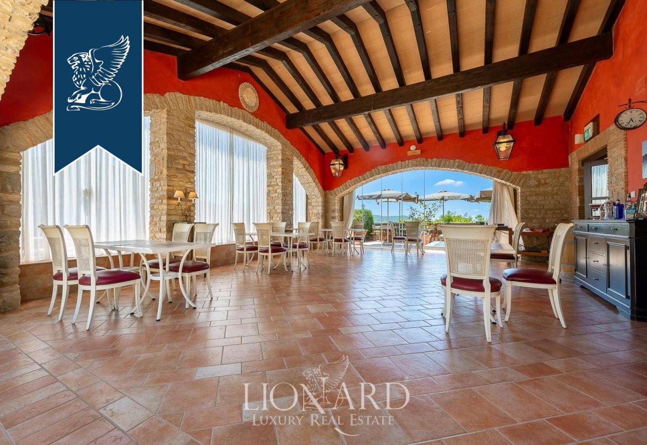 Farm in Latina, Italy, 500 m² - picture 18