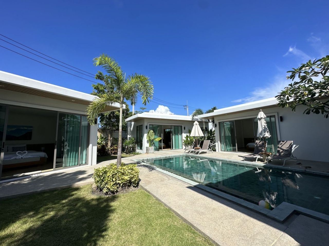 Villa in Phuket, Thailand, 220 m² - picture 1