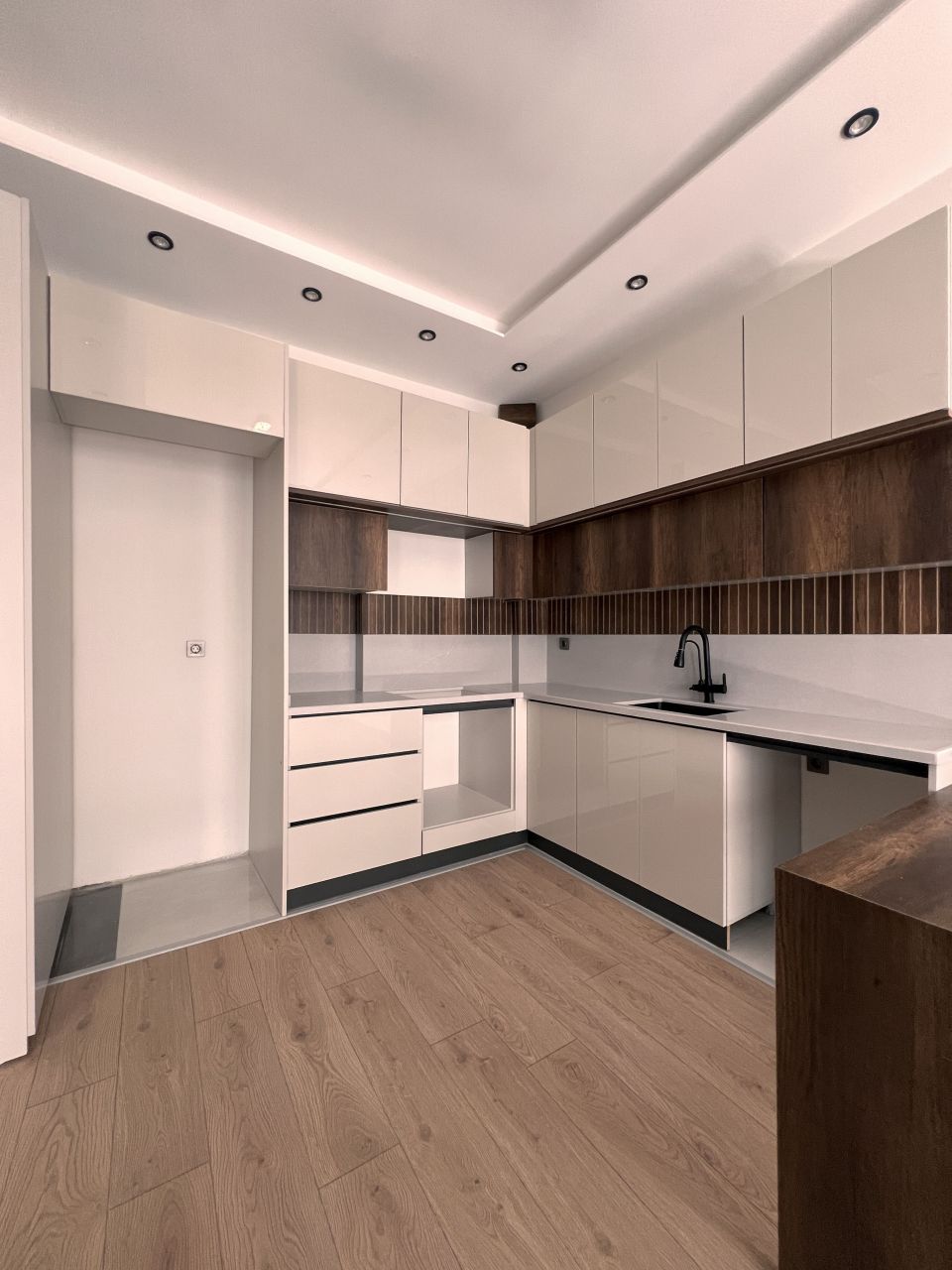 Flat in Mersin, Turkey, 50 m² - picture 1