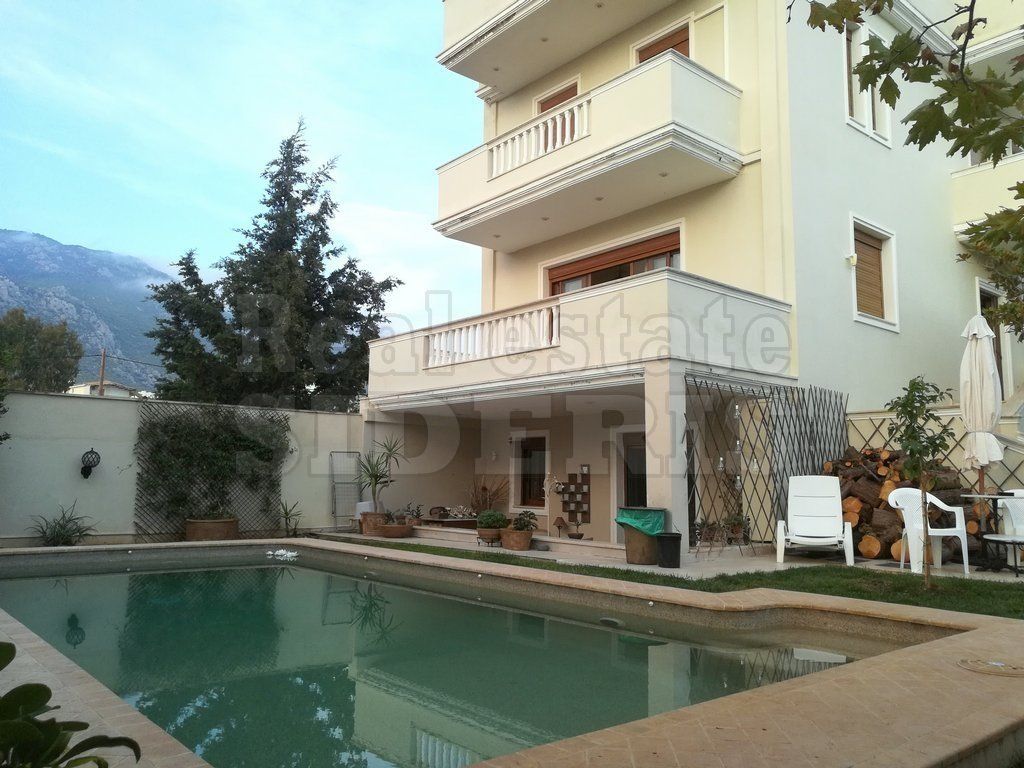 House in Loutraki, Greece, 230 m² - picture 1