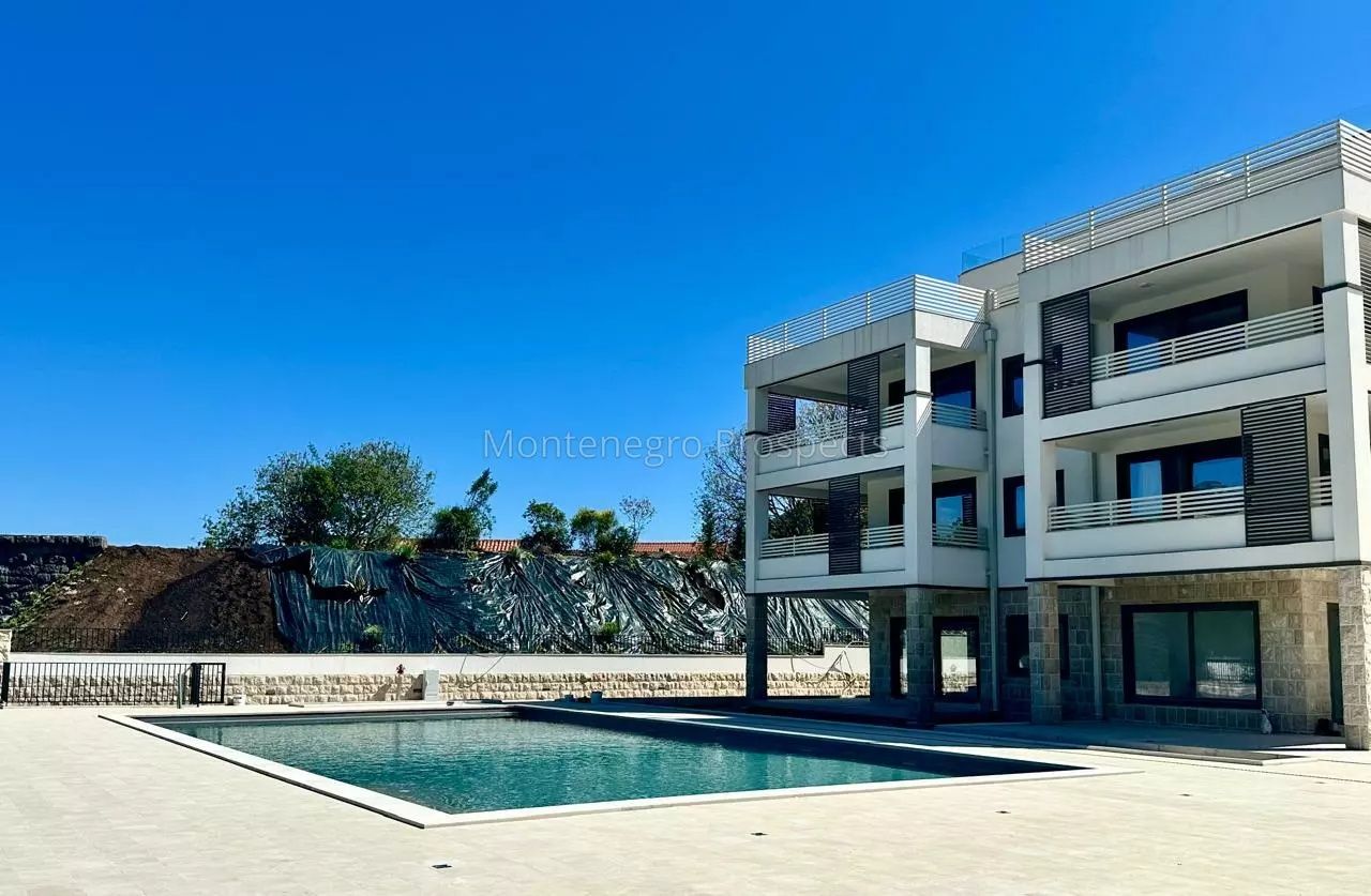 Apartment in Herceg-Novi, Montenegro, 57 m² - picture 16