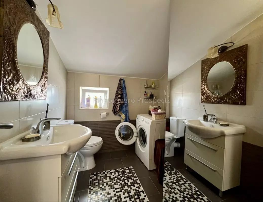 Apartamento en Tivat, Montenegro, 110 m² - imagen 5