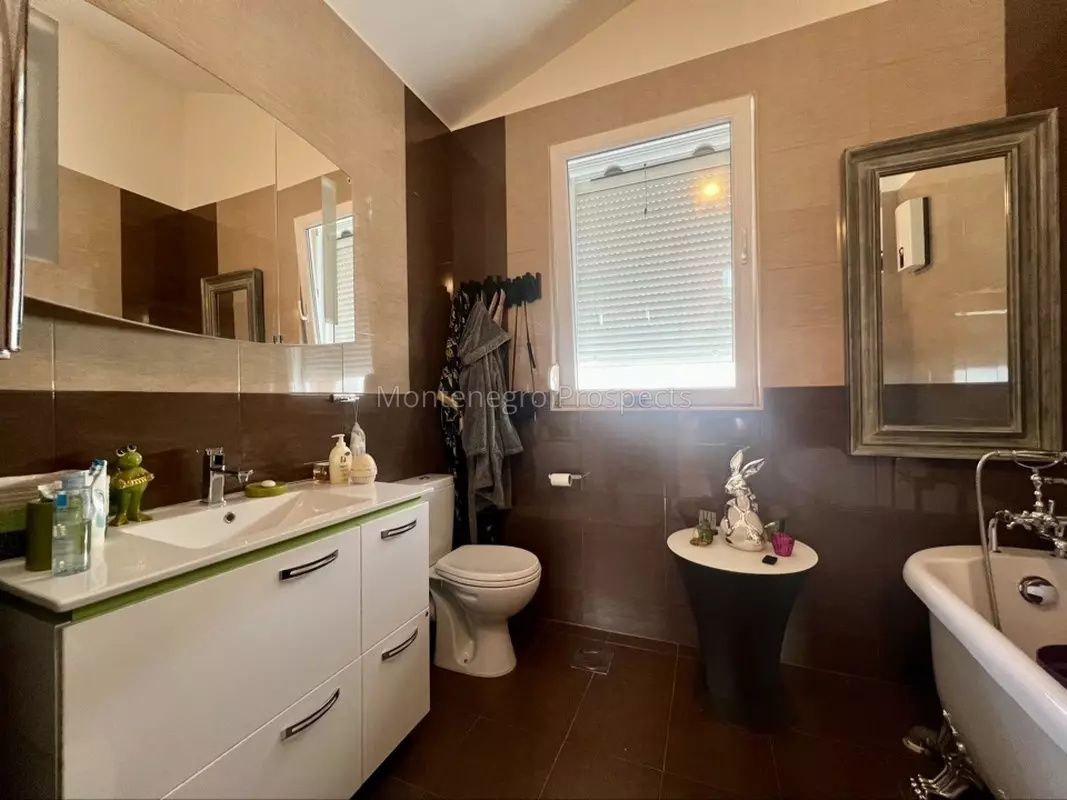 Apartamento en Tivat, Montenegro, 110 m² - imagen 12