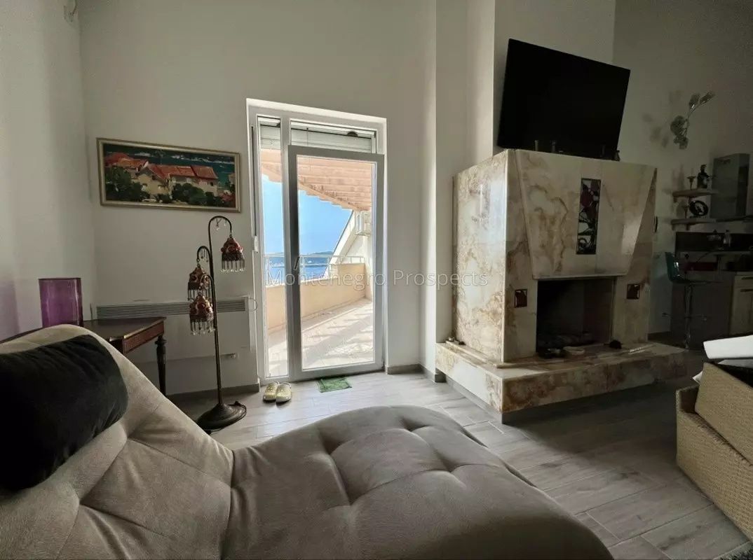 Apartamento en Tivat, Montenegro, 110 m² - imagen 8