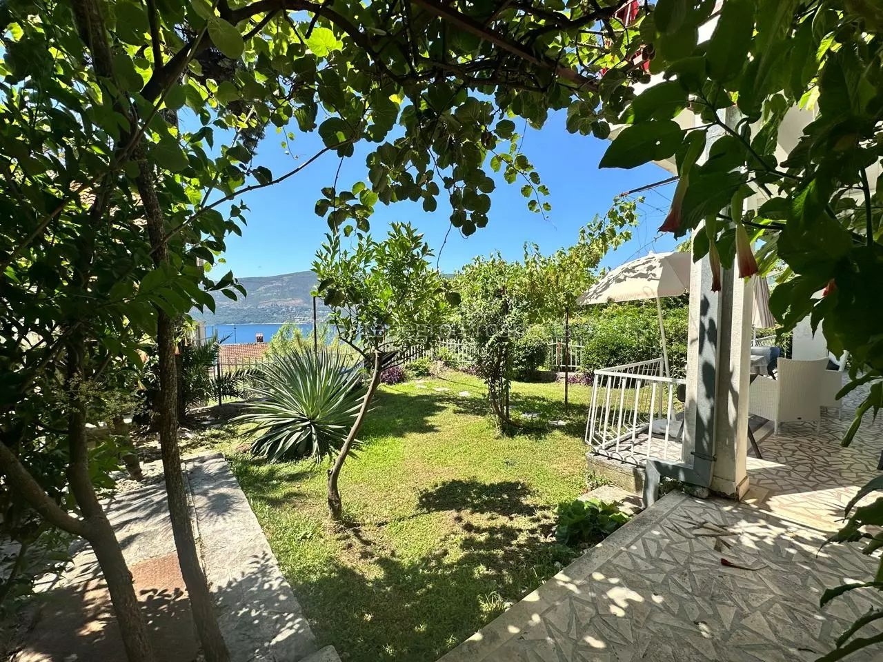 Apartamento en Herceg-Novi, Montenegro, 61 m² - imagen 3