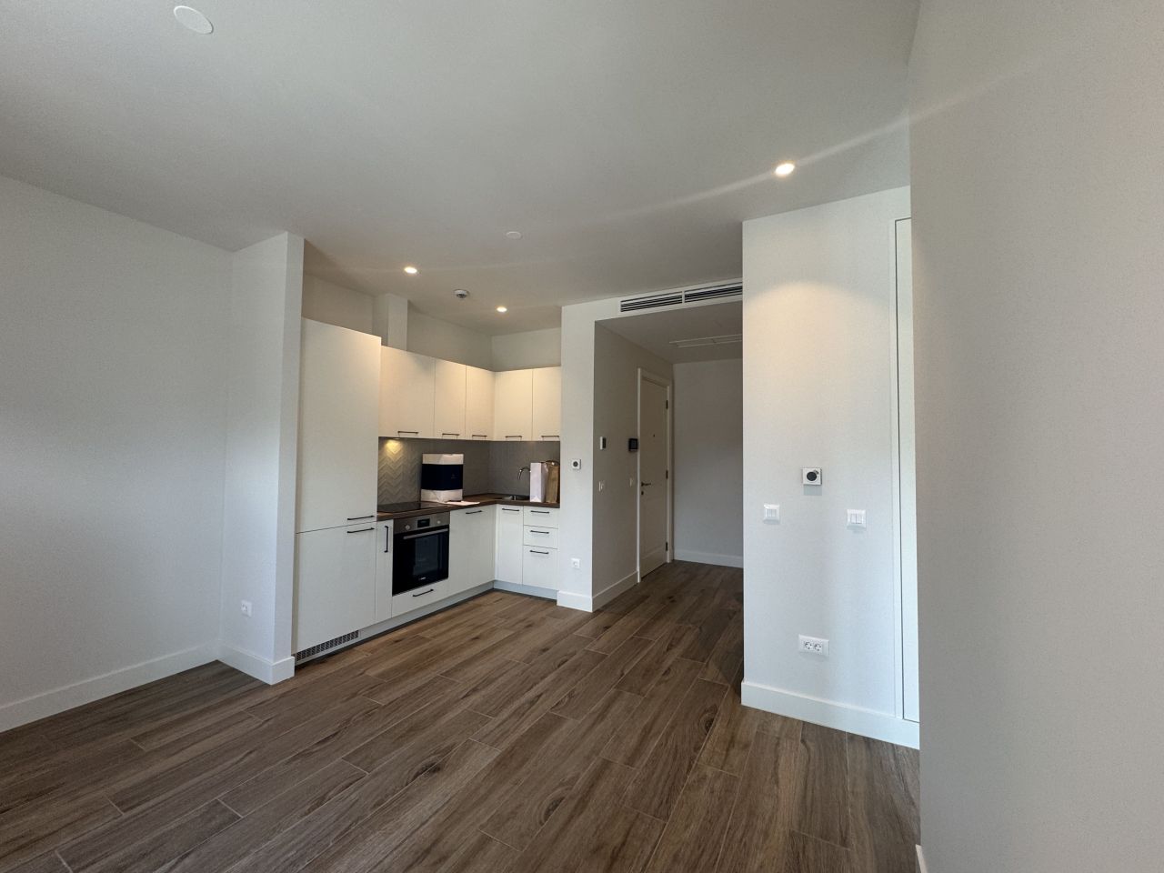 Flat in Tivat, Montenegro, 46 m² - picture 1
