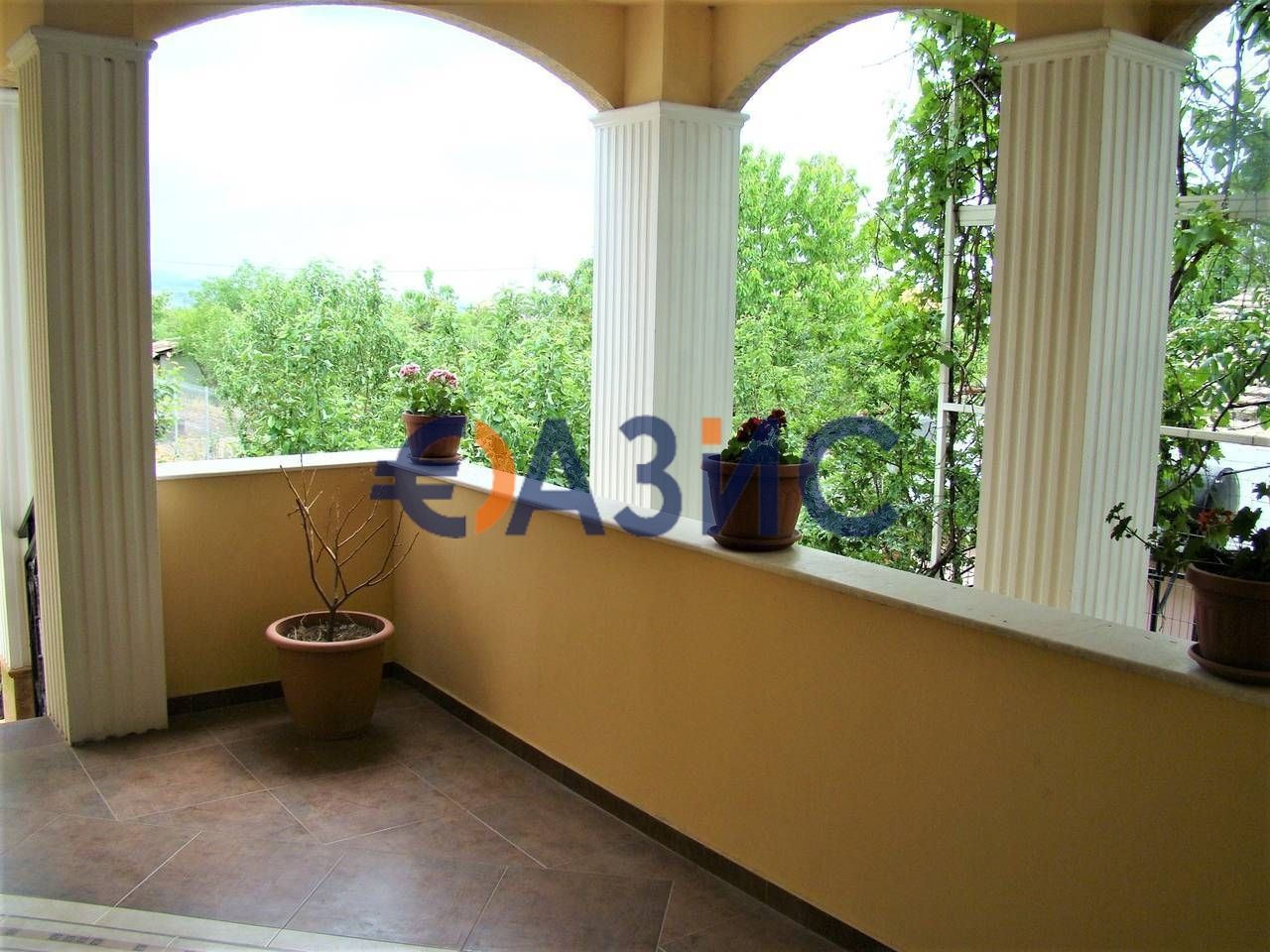 House in Sliven, Bulgaria, 922 m² - picture 1