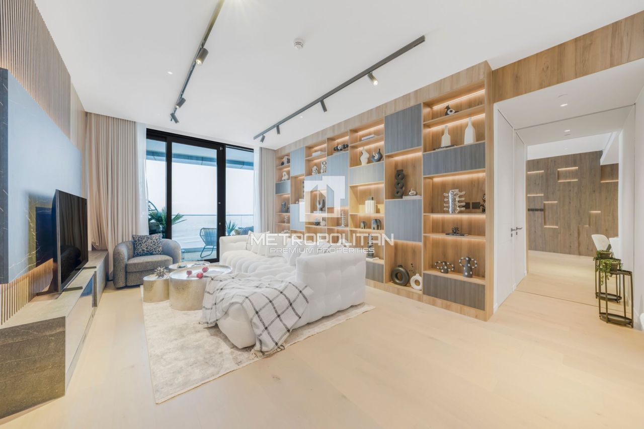 Apartment in Dubai, UAE, 137 m² - picture 1