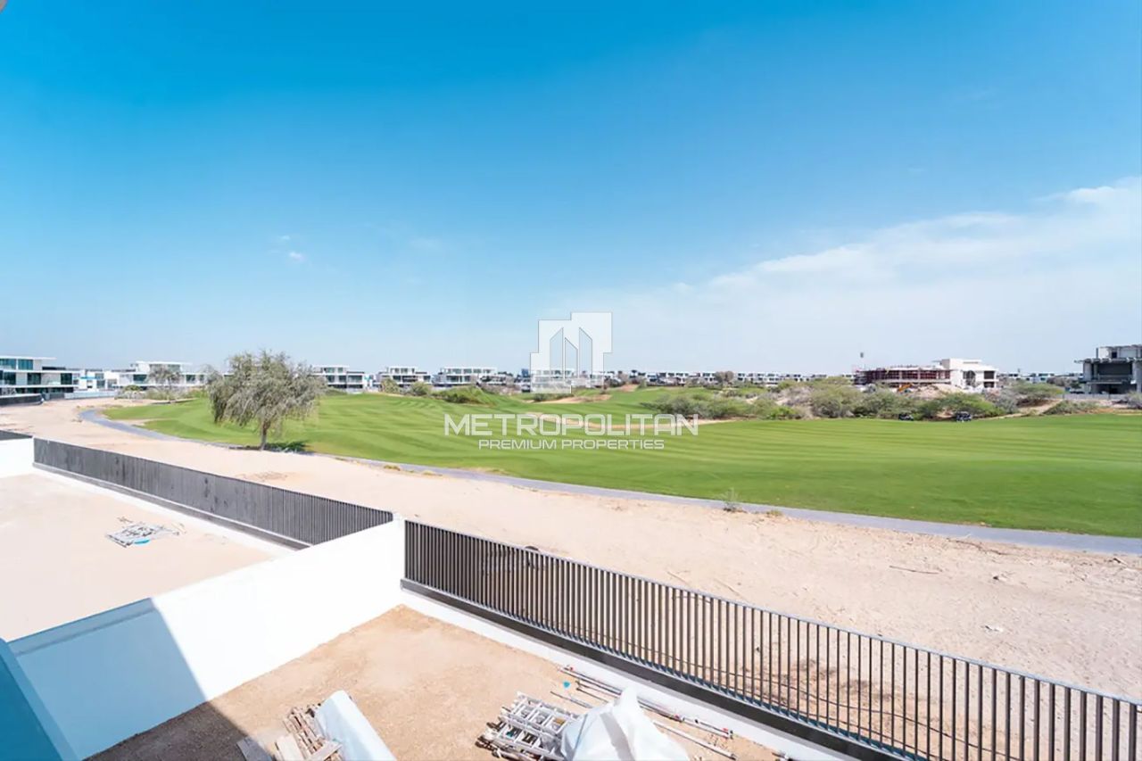 Villa in Dubai, UAE, 960 m² - picture 1