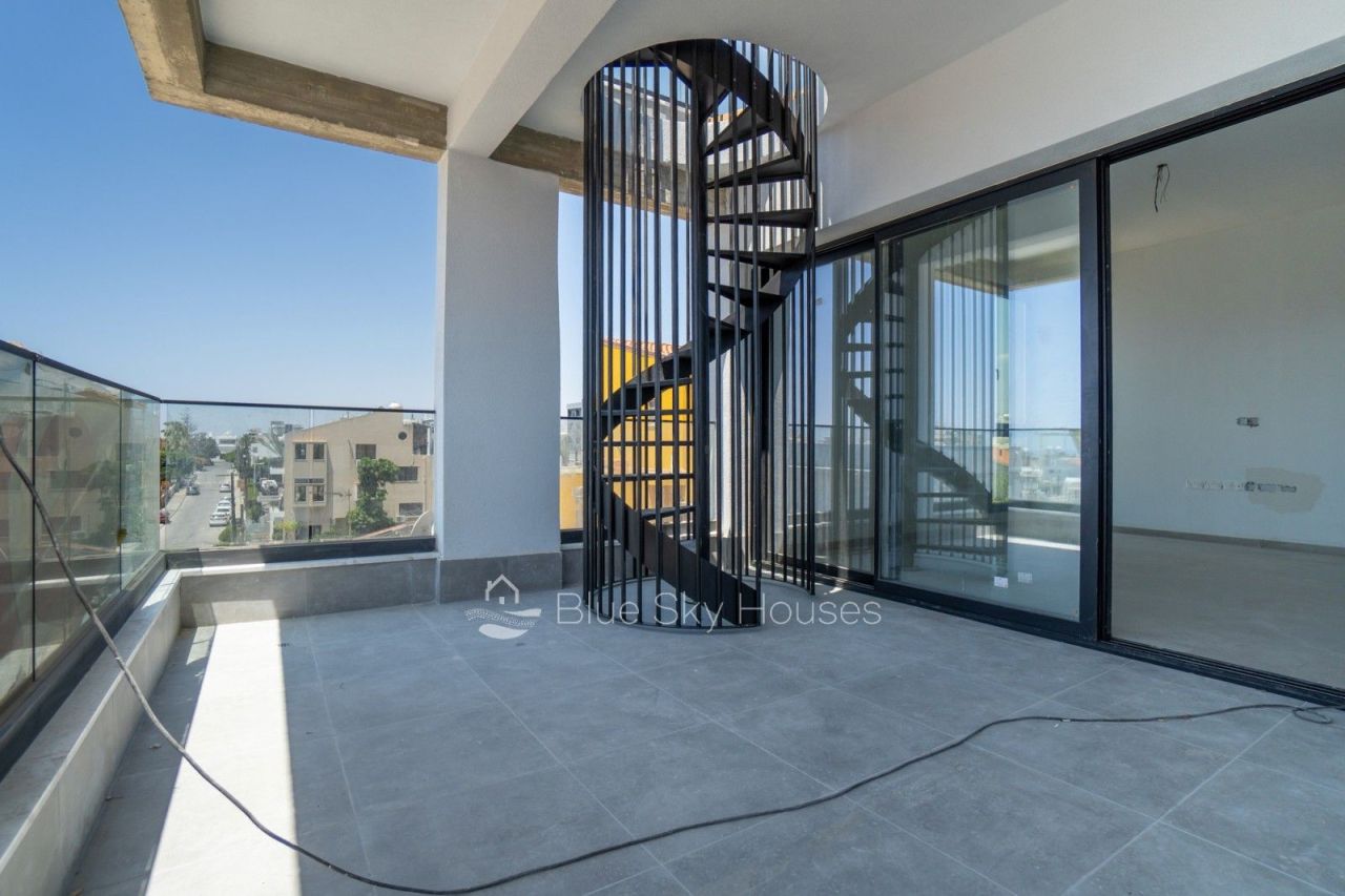 Penthouse in Limassol, Cyprus, 122 m² - picture 1