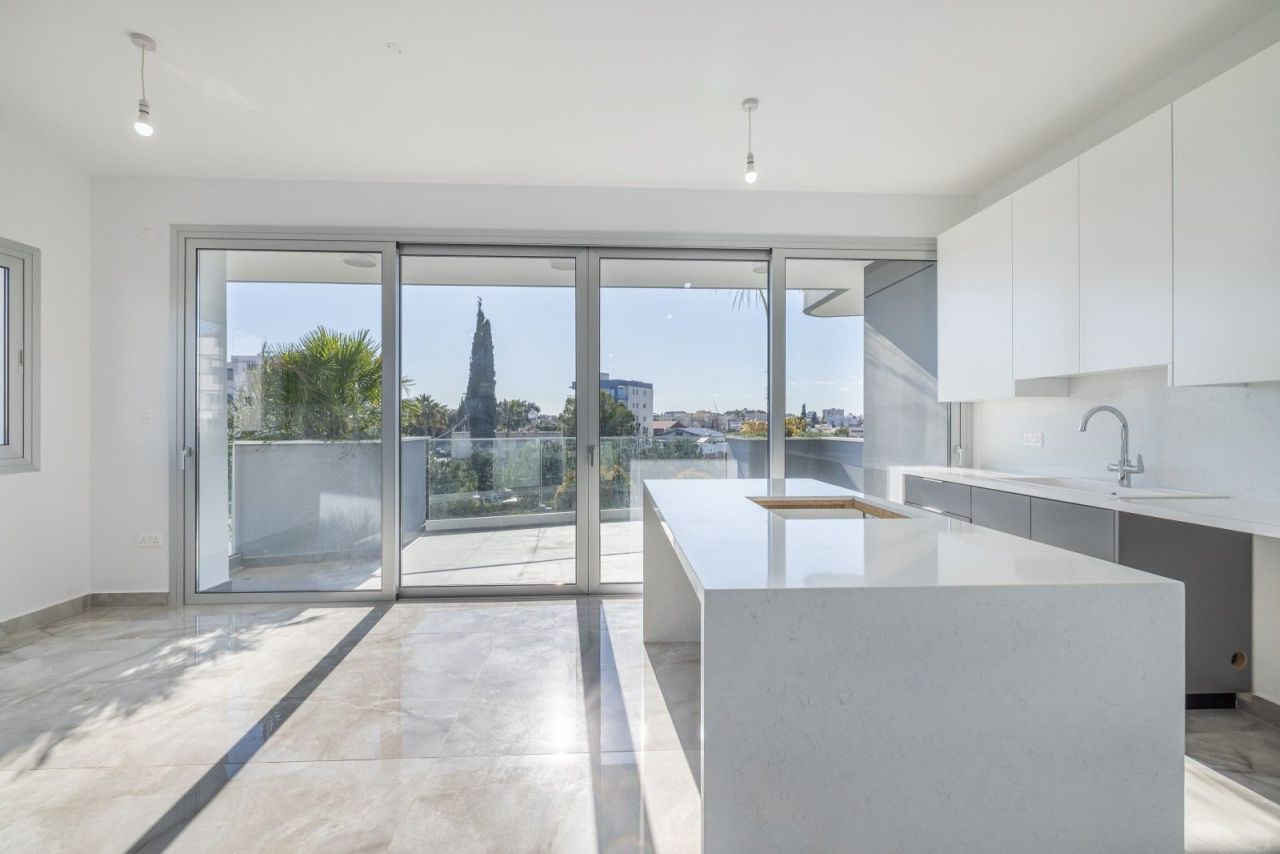 Apartment in Limassol, Cyprus, 108 m² - picture 2