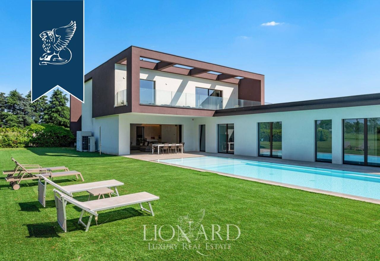 Villa in Monza, Italien, 440 m² - Foto 2