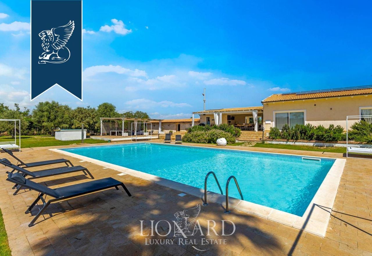 Villa a Siracusa, Italia, 858 m² - foto 13