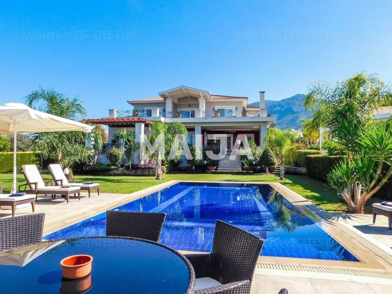 Villa in Kyrenia, Cyprus, 430 m² - picture 1