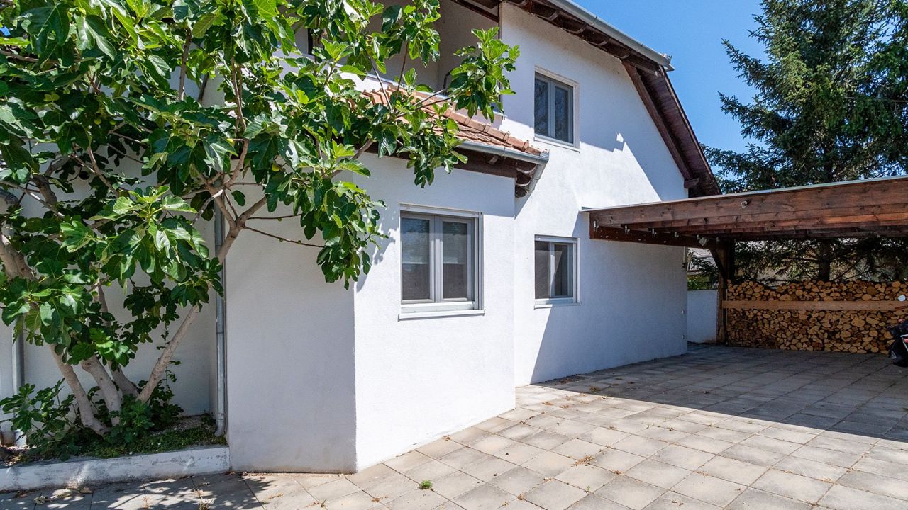 House on Balaton, Hungary, 180 m² - picture 2