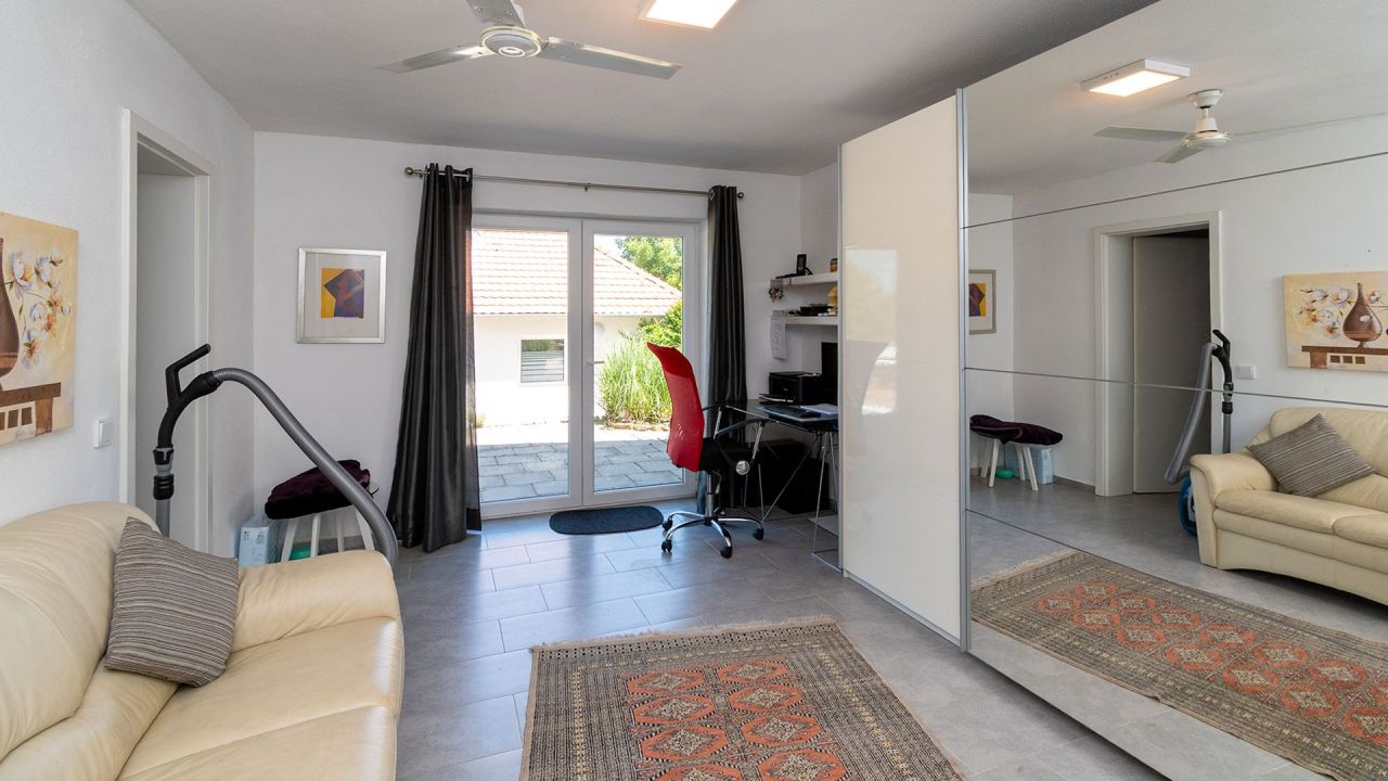 House on Balaton, Hungary, 180 m² - picture 12