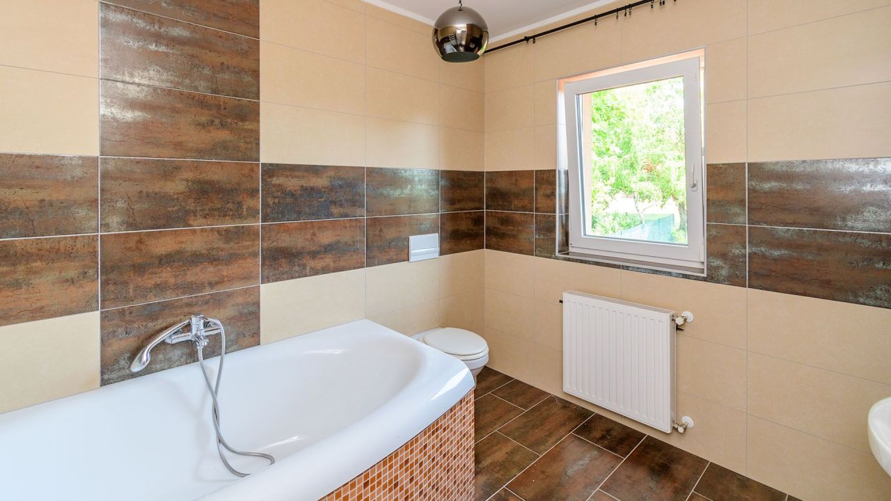 House in Vonyarcvashegy, Hungary, 175 m² - picture 14