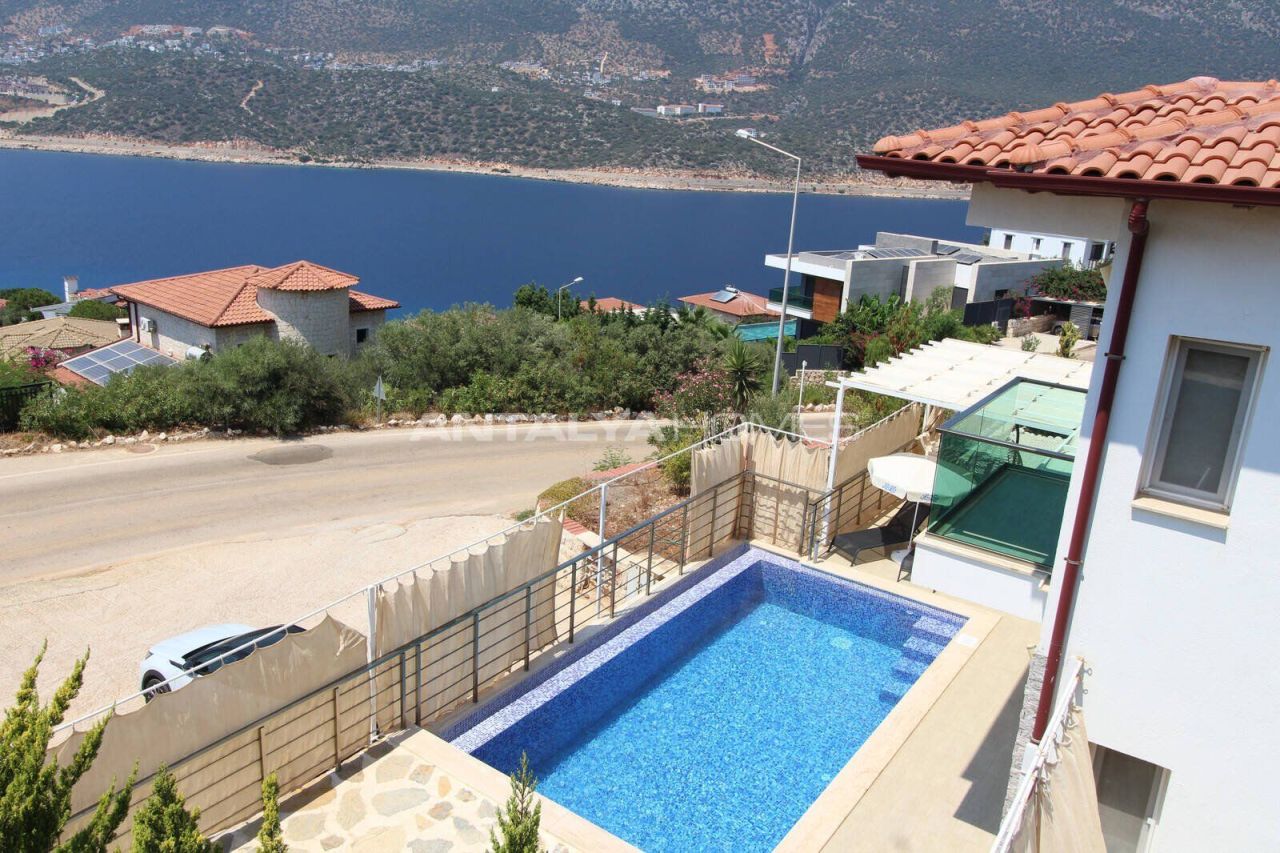 Villa in Kaş, Turkey, 130 m² - picture 1