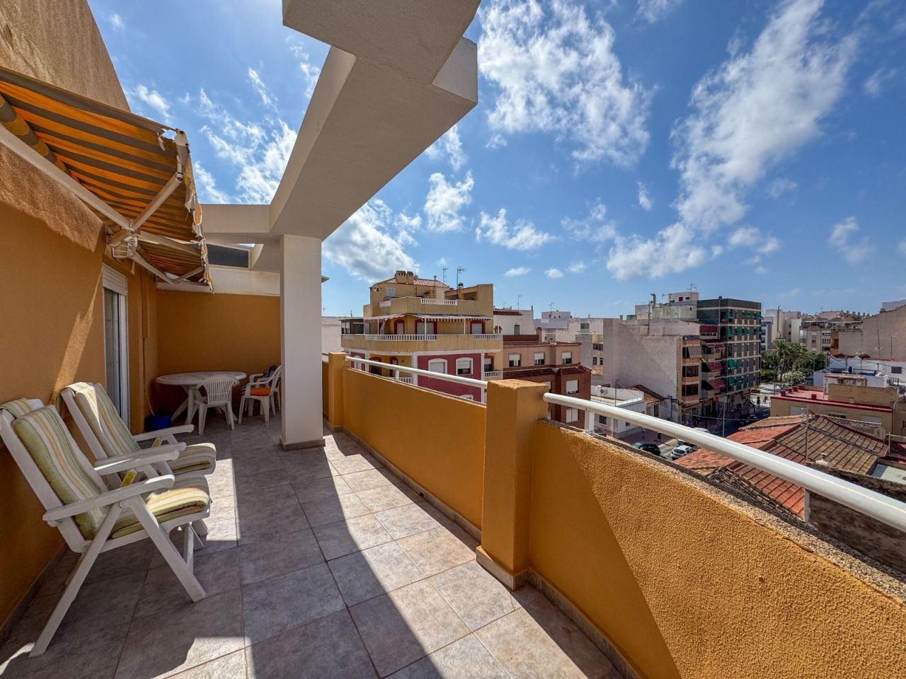 Penthouse in La Mata, Spain, 53 m² - picture 1
