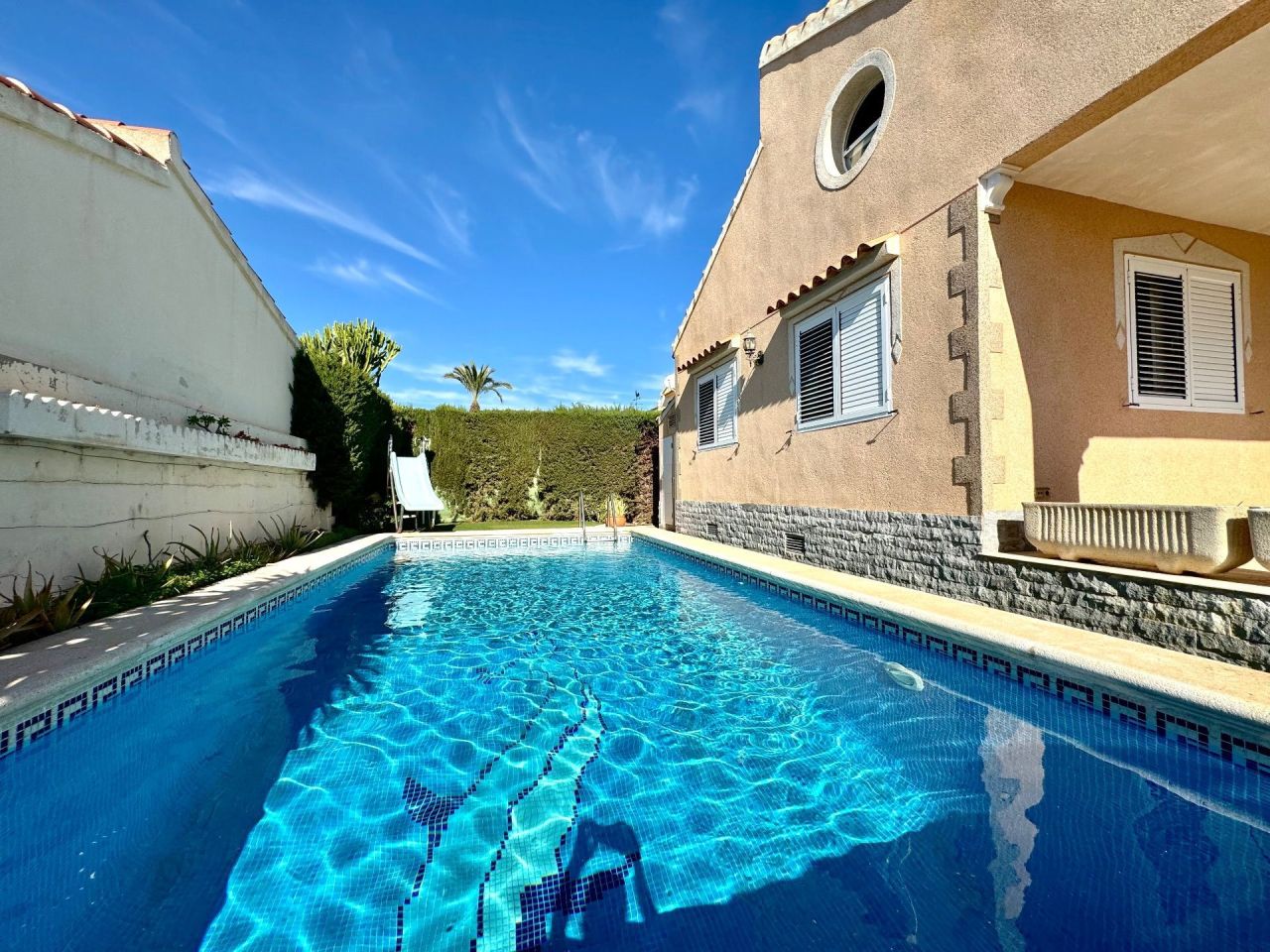 Chalet in Orihuela Costa, Spain, 200 m² - picture 1