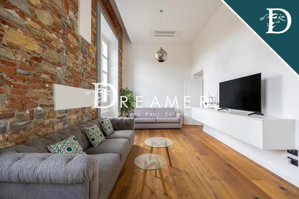 Appartement à Florence, Italie, 117.09 m² - image 1