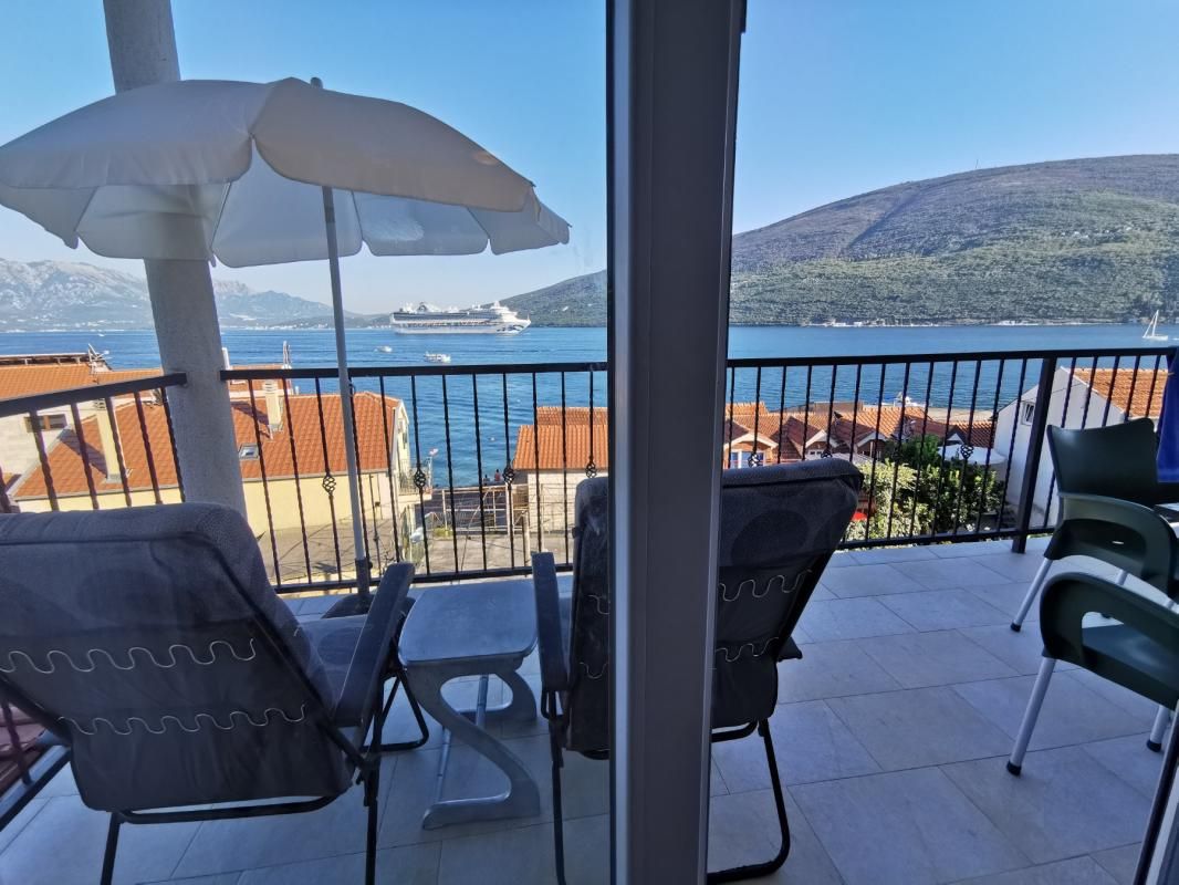 Appartement à Dénovici, Monténégro, 45 m² - image 1