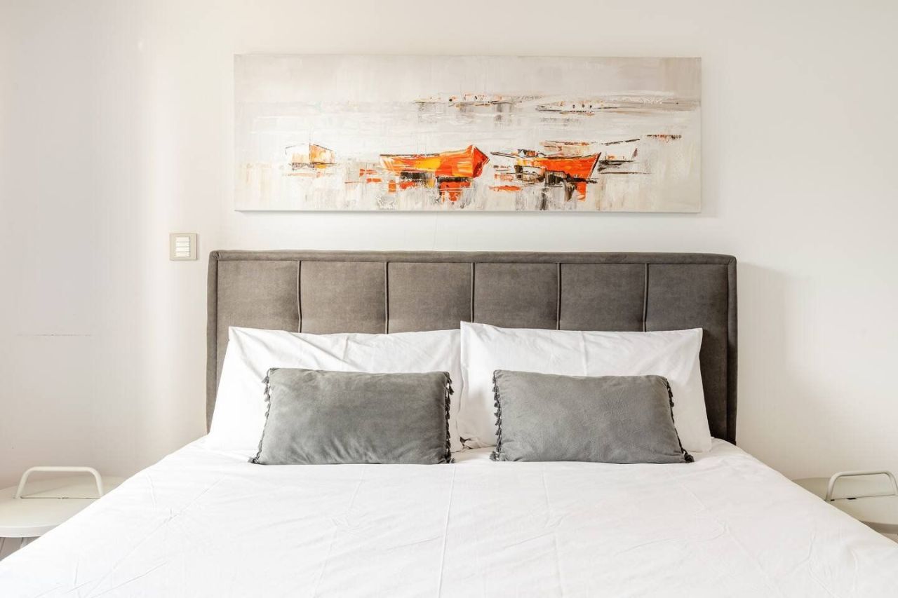 Apartment in Agios Tychon, Cyprus - picture 14