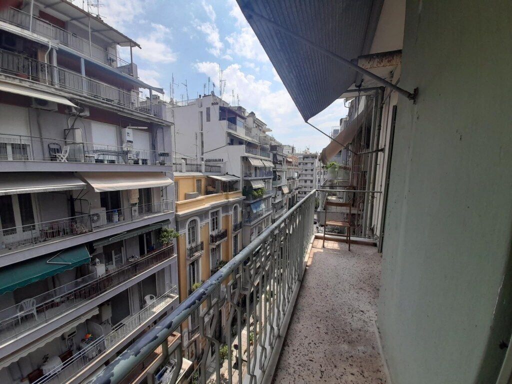 Piso en Salónica, Grecia, 80 m² - imagen 1