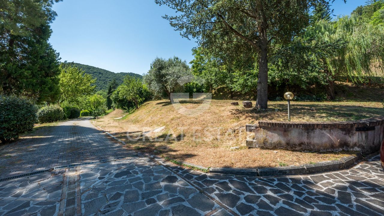 Haus in Spoleto, Italien, 200 m² - Foto 4