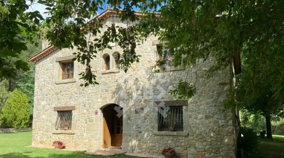 Casa en Gerona, España, 228 m² - imagen 1