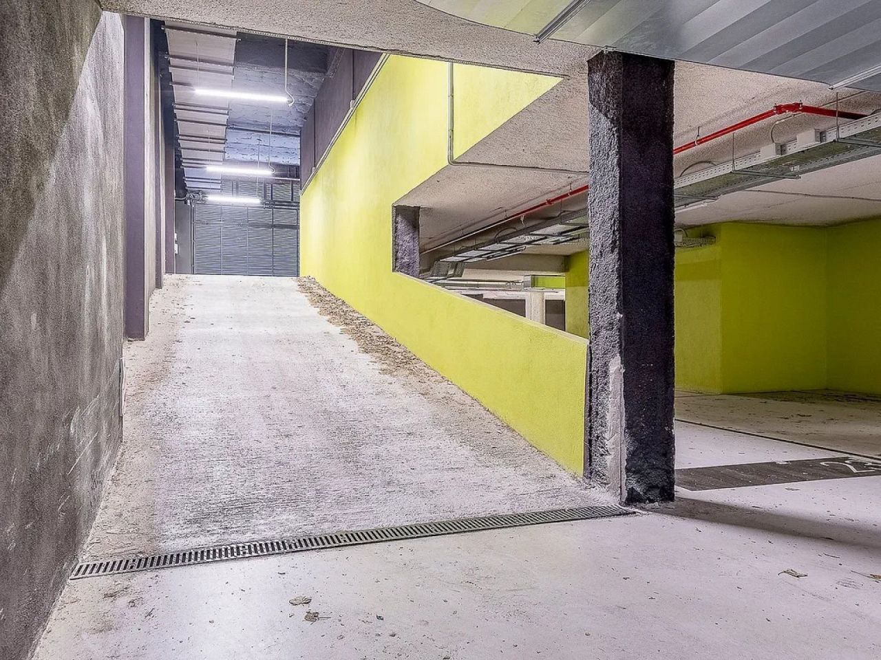 Apartment in Barcelona, Spain, 104 m² - picture 13