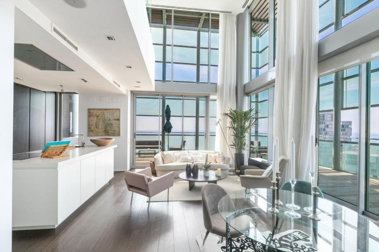 Penthouse in Barcelona, Spanien, 160 m² - Foto 1