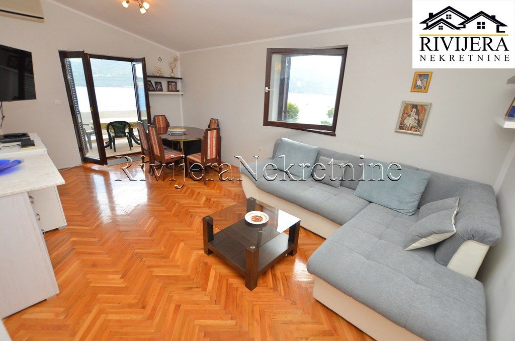 Appartamento a Herceg-Novi, Montenegro, 60 m² - foto 1