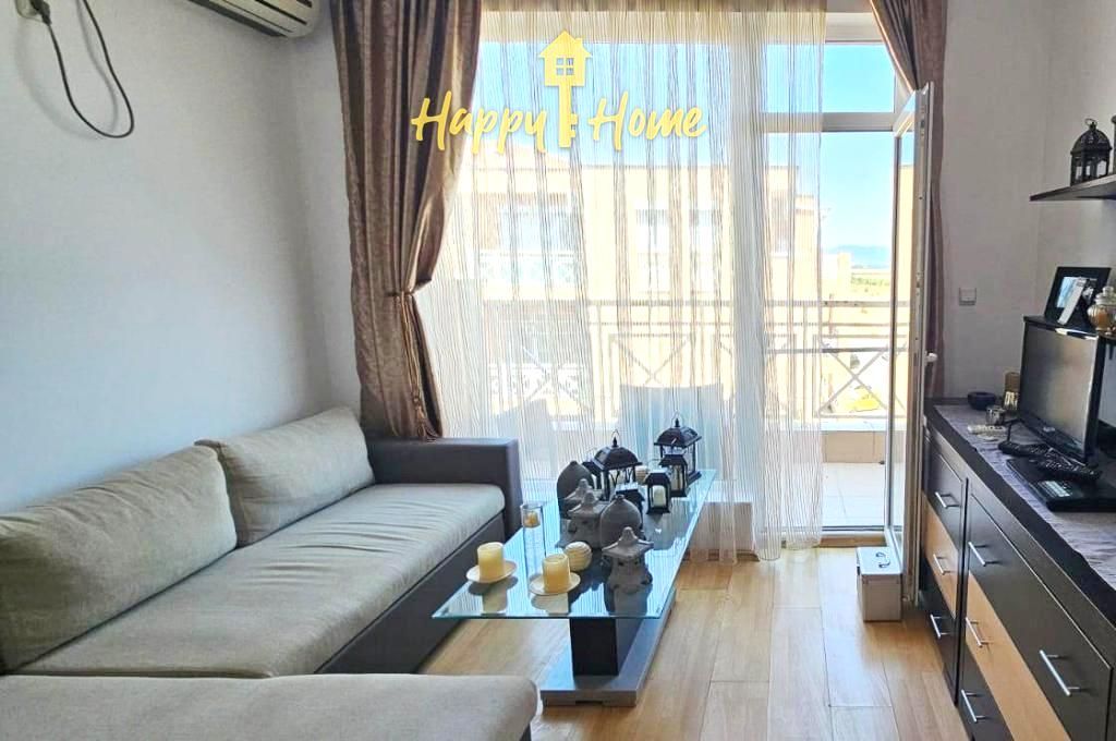 Appartement à Slantchev Briag, Bulgarie, 80 m² - image 1