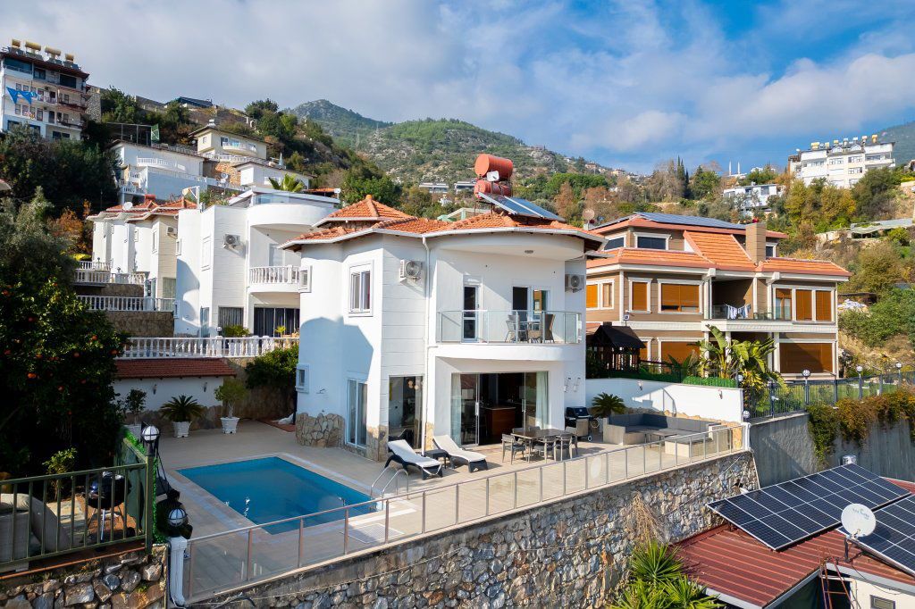 Villa in Alanya, Türkei, 140 m² - Foto 1