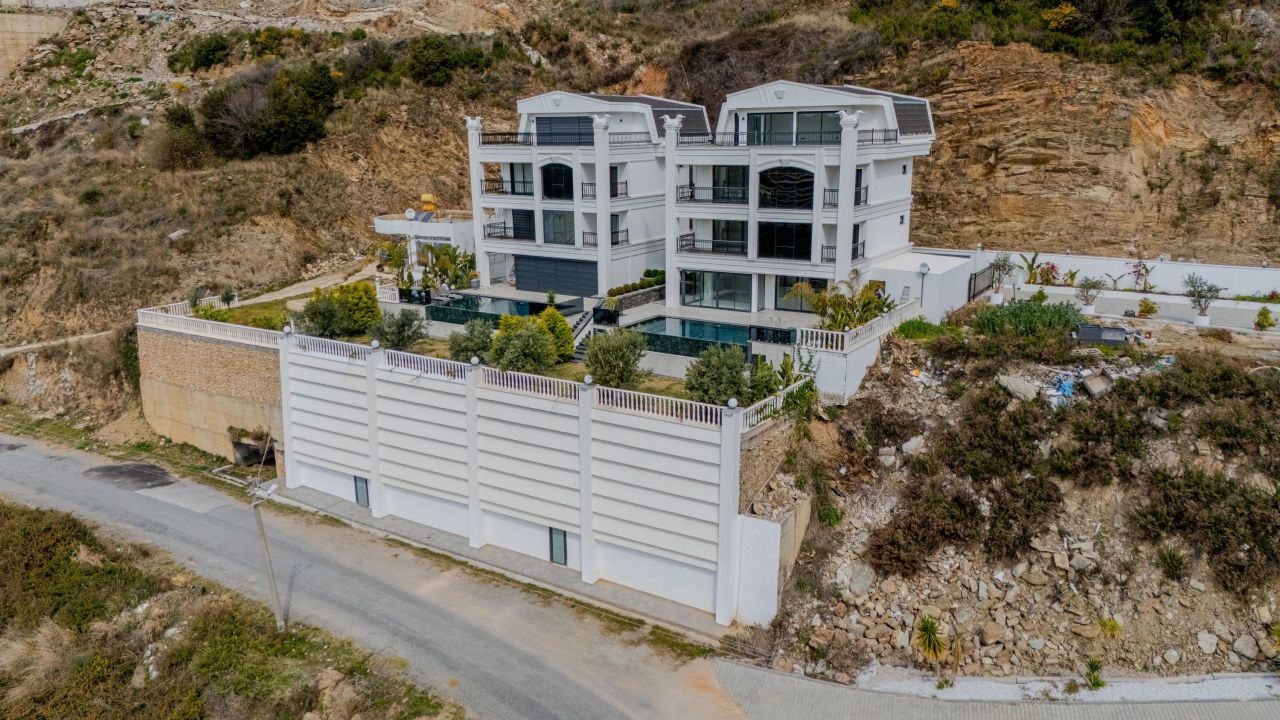 Villa en Alanya, Turquia, 490 m² - imagen 1