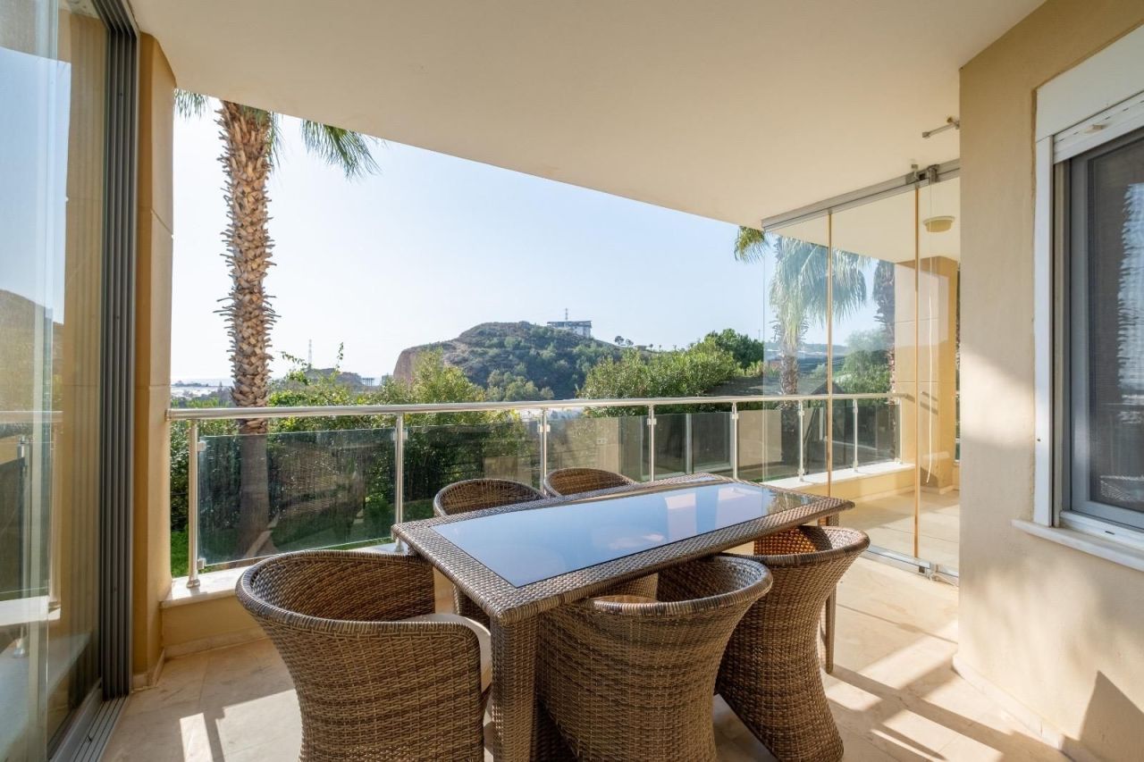 Appartement à Alanya, Turquie, 140 m² - image 1