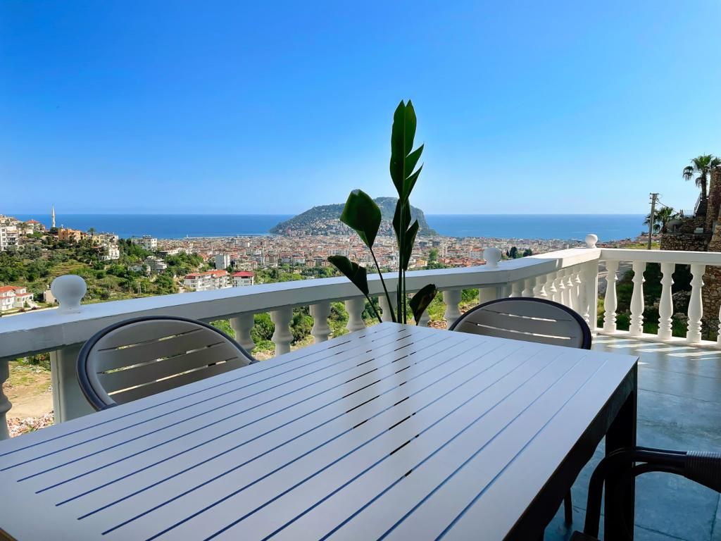 Villa à Alanya, Turquie, 120 m² - image 1