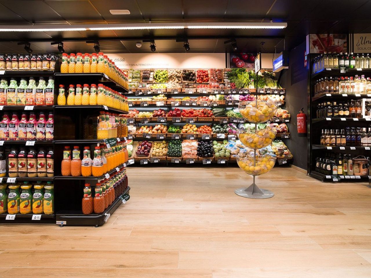 Boutique à Madrid, Espagne, 250 m² - image 1