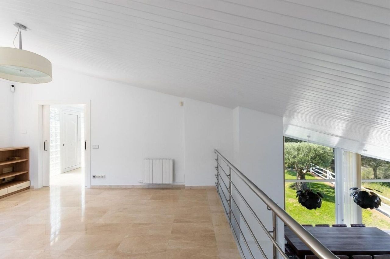 Villa in Barcelona, Spain, 555 m² - picture 15