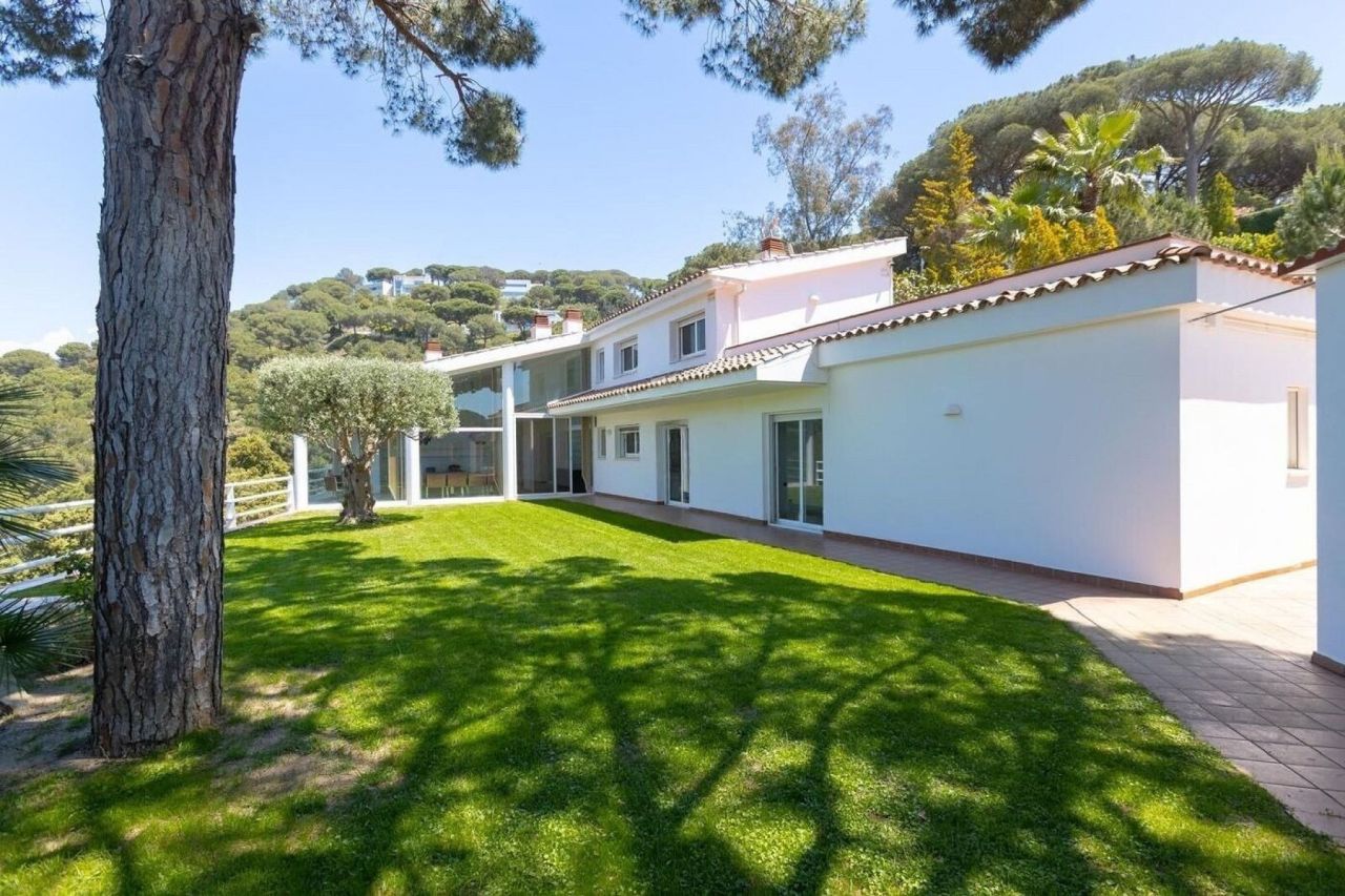 Villa à Barcelone, Espagne, 555 m² - image 1