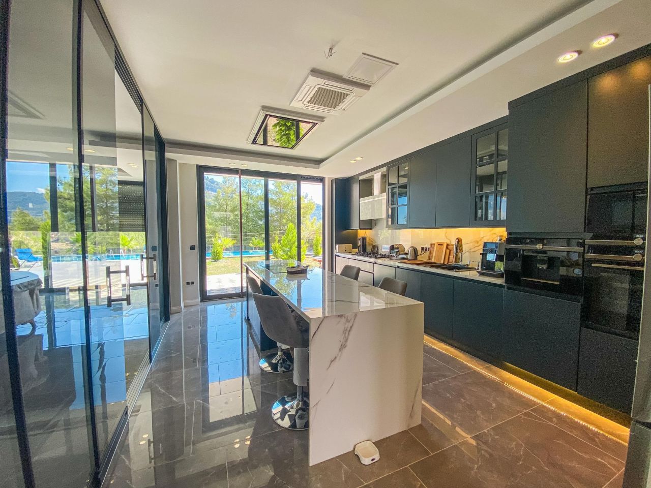 Villa a Alanya, Turchia, 500 m² - foto 4