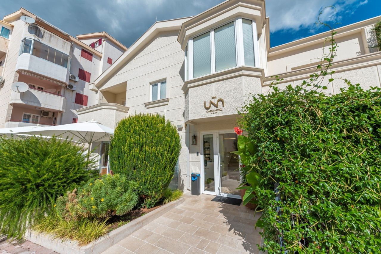 Hotel en Budva, Montenegro, 317 m² - imagen 2