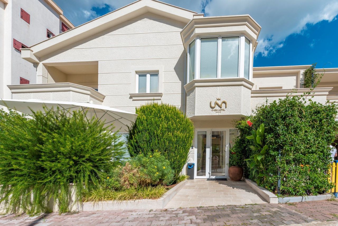 Hotel en Budva, Montenegro, 317 m² - imagen 3